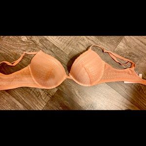 NWOT, VS Push-Up Bra! Beautiful coral color!
